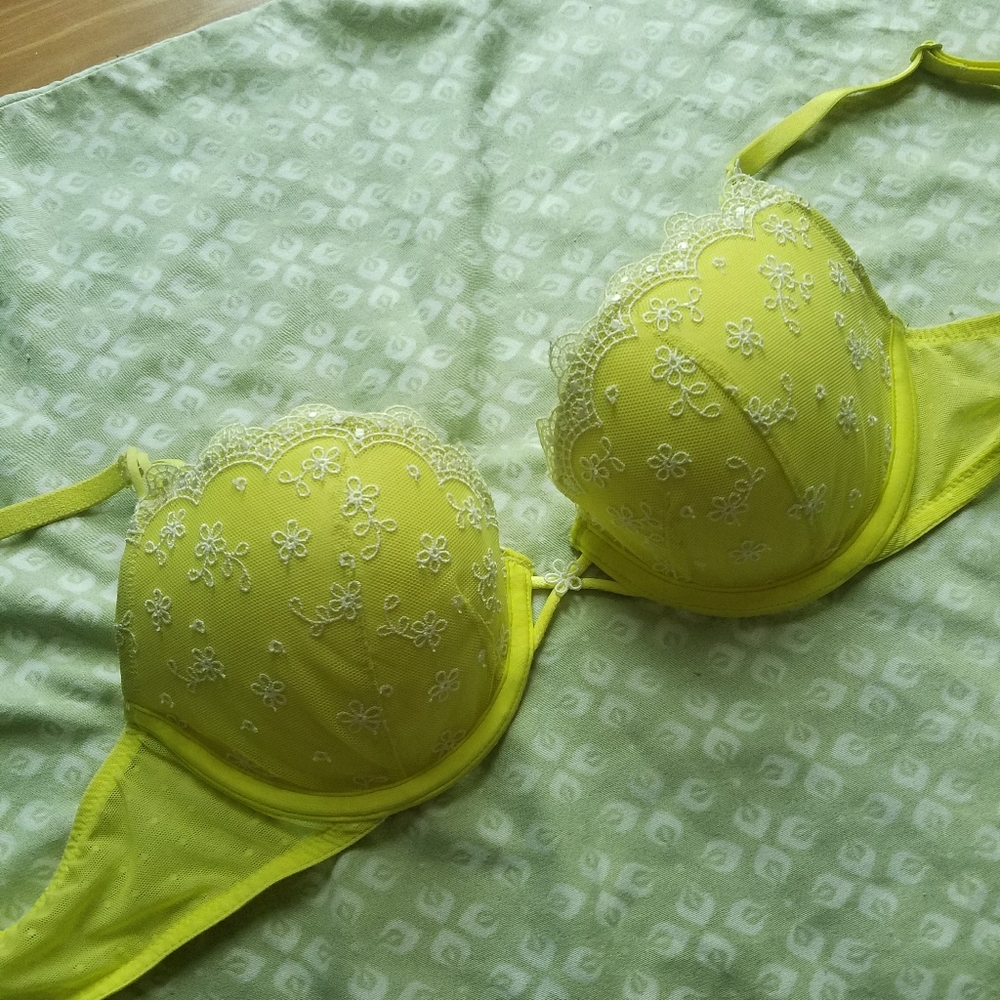 Yellow floral VS padded demi size 34b